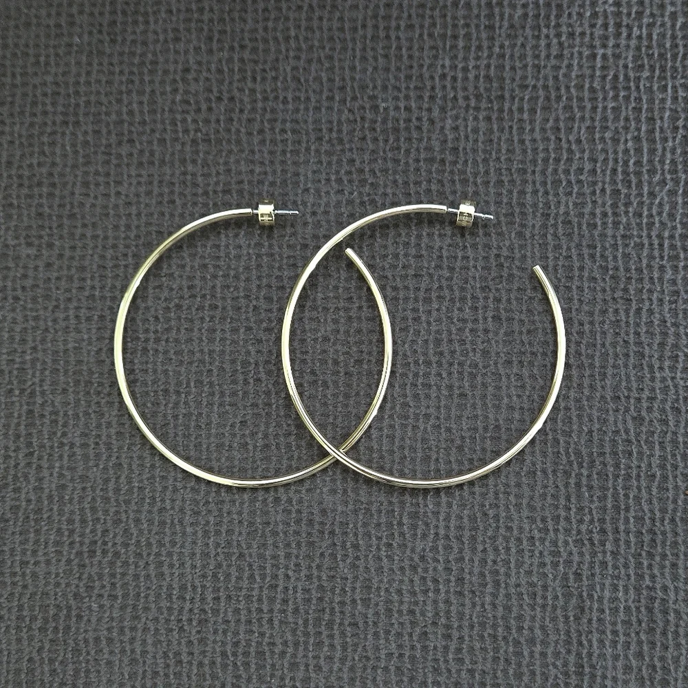 Michael Kors Gold💛 "Cityscape"🏙 Large Hoop Earrings - Picture 2 of 14